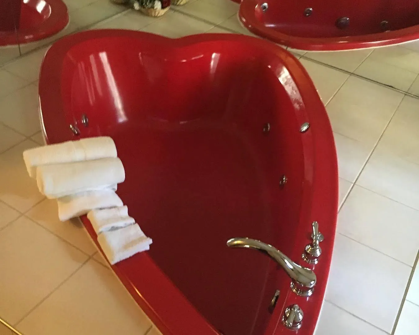 The Glengate Hotel & Suites Niagara Falls