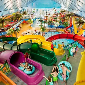 Skyline & Waterpark Hotel