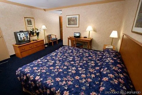 The Glengate Hotel & Suites Niagara Falls 2*,  Canada