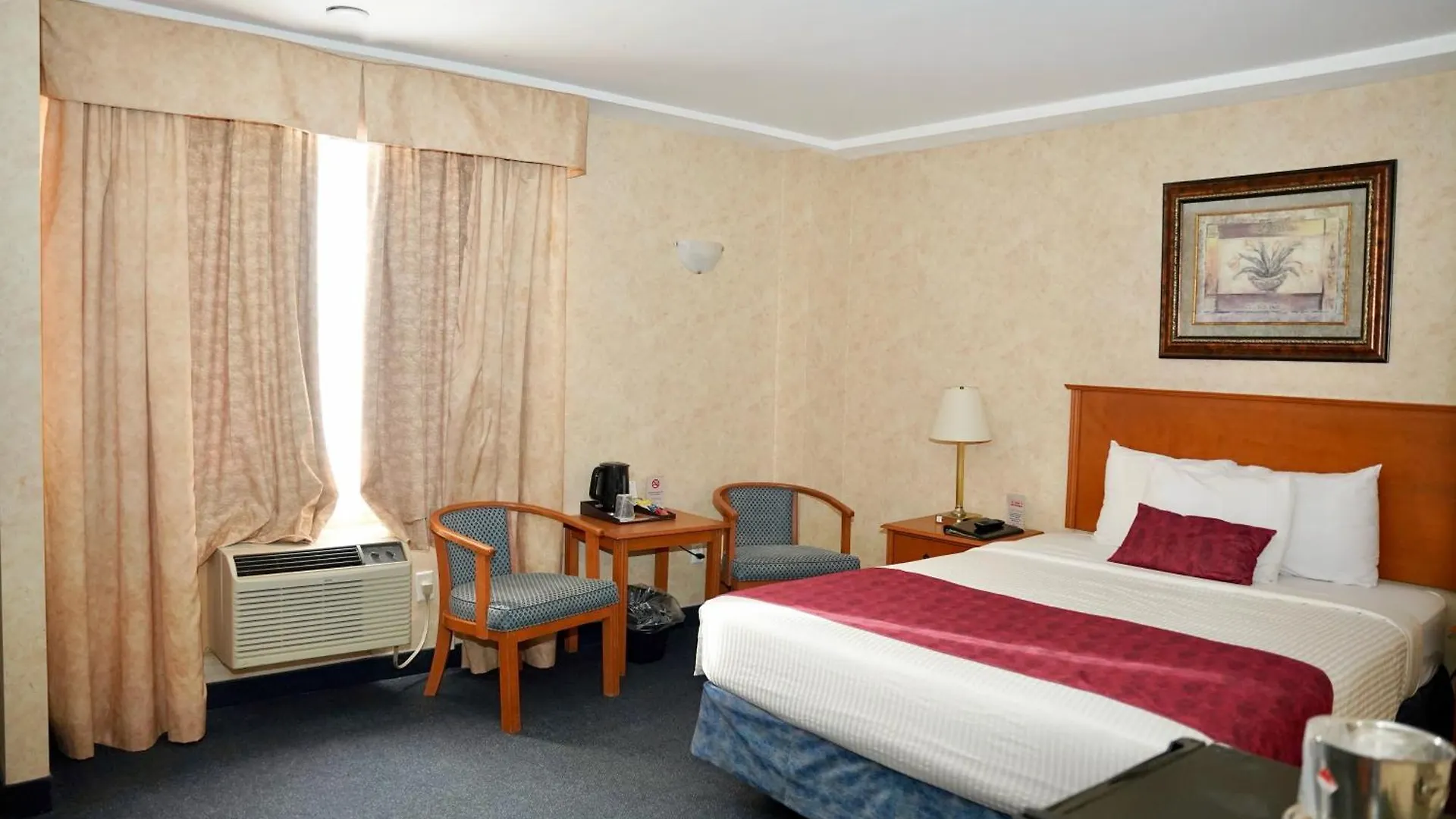 The Glengate Hotel & Suites Niagara Falls