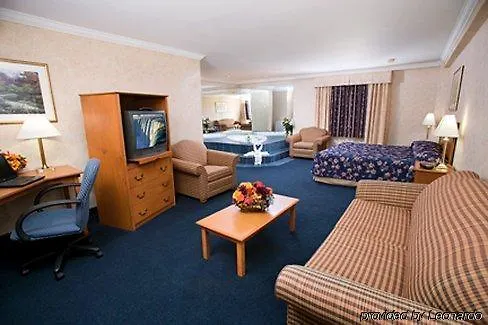 The Glengate Hotel & Suites Niagara Falls